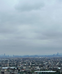 ̨�ݣ�����������������ߣ���Ҫ�ٷ���һЩ