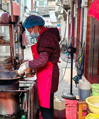 ���۸��᡿���Ϊ����ʳ�ŶӰ����Сʱ��