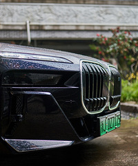 ����عˡ��߸����� ̨�ݺõ±�BMW 7ϵ˽��Ʒ����Բ����Ļ��