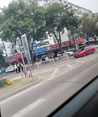 3��13�����ٺ�������6-8������Χ��һ��糵���񡭡�