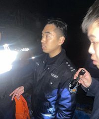 Ů����ͼ��˷�����ִ�����������񾯺�����Ҳ����������ȥ