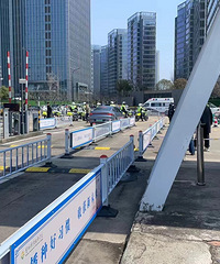 ����ͣ������٣����մ󣬴�רԺУѧ����û��Ҫ������У��