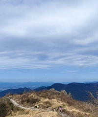 ���ݸ�شɽ����~ʯ��~�ŵ����ߣ����˸���������