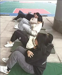 �ҳ���Ǯ��ͻ�������п�������ѵ����