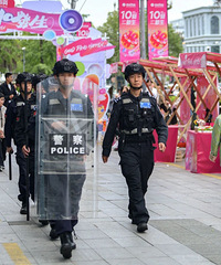 ��ȫ����һ���ı����������أ�