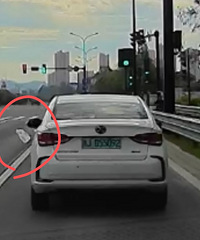 ������ô���˾���Ƿ�Ӧ���ع⣿