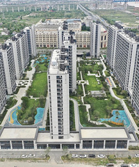 书包房,130多平方总价在175左右,包含一个车