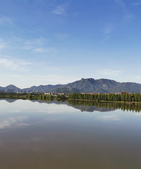 �����ϴ�ɽ�������߳棬�������ѡ����·����