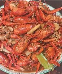 �۸���ն����Ԥ�ƻ�Ҫ����̨���˰�����һ�ڣ����������У�