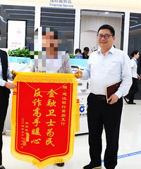 �ϲ�һ���Թ���96��ƽ����е�����������