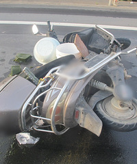 ��С�������³�.....�ٺ�һ���ӻ����ڴ�ڱ�ץ��