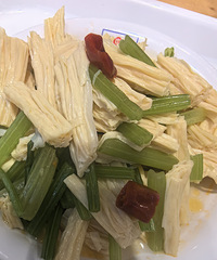 �������ʲô��ԭ��18Ԫ�Ŀ�ˮ������Ʒ�ؼ�ֻҪ9Ԫ