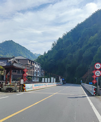 �Ӷ���ͷ������ʯ��ȥ���д������ϵ�ʯ�Ͽ����ɹ�������´�