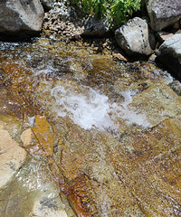 ����̶�μǣ��к������ٲ����������ɫ��ˮ̶