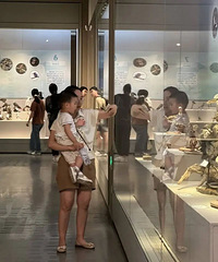 �����ȣ�̨���˰�ȥ�ı���������