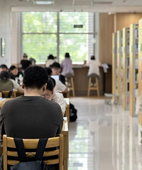 �����ȣ�̨���˰�ȥ�ı���������