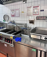 ·����������λ��ڰ������