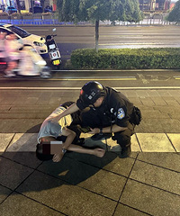 ����2�������ƺ���·����˯����������Ѳ�ؾ�