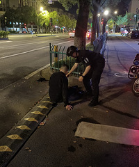 ����2�������Խ�ͷ������·����˯