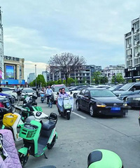 ���ؿ������أ�̨��һС��������գ��ؼ��е���