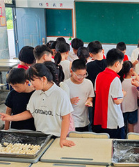 ѧУ������