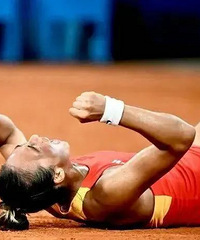 ֣����1�����������4000��Ԫ����������ʿ��10���Ʒ����