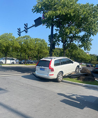 ײ�����Ҫ�����Ǯ