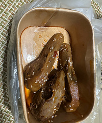 ����b�Ͻ���ʳ�ڴ����֣�����ĳ���