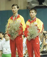 ̨����λ���˹ھ������������뼮