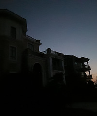 4������ܲ��������顣90����徭Ӫ�з��г���δ�顣