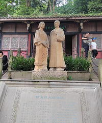 ��������֮����ƪ�������ߣ����Թ����ǻۣ�������ʷ��ζ