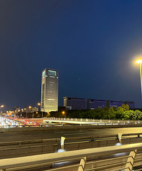 ���ɹ������첼