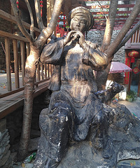 �Ӷ����߱�����ƺǼկ��ʱ��·�����һ�̷����˽Ų�