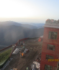 ��̨�ճ�����������ɮ�׵�ɽ����