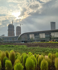 �׷�̨�ݹ������ĸ���