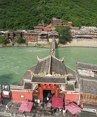 �������ݣ��Ƕ����ŵĳ�������ȴ�������һ�������ȼ�ղ�Ϣ