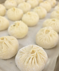 �����Ӿ��ϣ��ñ������ɵ������������ĺ�