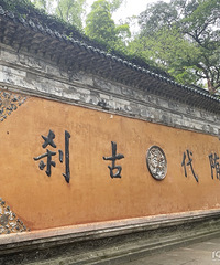 ������Ԫ������������̨�����£������˺���֮�䣬ѡ�������