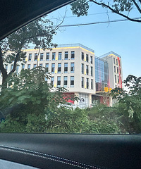 ·���彭����ҵ԰�⣬����kfc���ҵĹ�沼������װ����