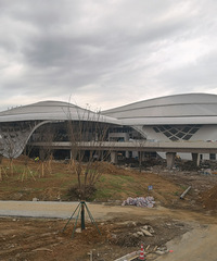 ̨�ݻ����º�վ¥װ�κ��豸��װ���̽ӽ�β�����ڴ����տ�ͨ