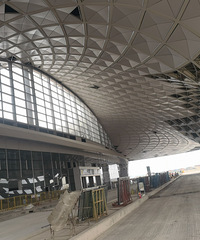 ̨�ݻ����º�վ¥װ�κ��豸��װ���̽ӽ�β�����ڴ����տ�ͨ