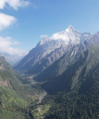 �Ĺ���ɽ��������λʥ���Ů��