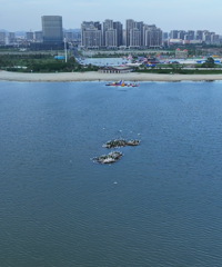 �ٺ���ɳ������һȺ���׾��顱��