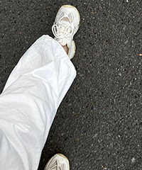 �����ʫ������죬���ܲ���һ��̤�