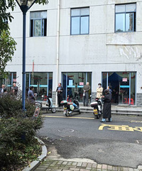 ��b�ֵ������£��̺�����С���ٿ�ҵ��������ҵί��