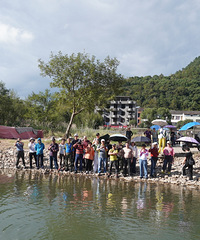 ���㵴�����������»����е�����֮��