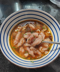 [�����ʲô]�����裬��ε��ݴ�۷�����΢�е��