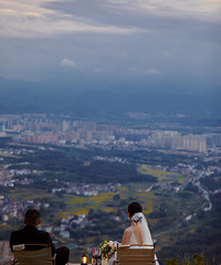 ����� 10000+