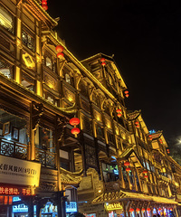 ��2024�μǡ�����һ����ͷ�ÿһ���������Ե���