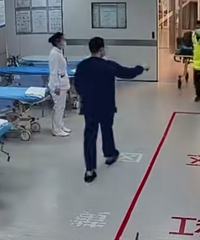 ���ģ�̨��һ����С���Ͳ�;��������������һ��
